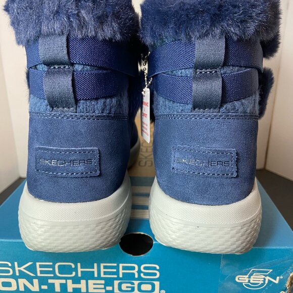 Skechers On-The-Go City 2 Cozy Vibe Boots Women’s 8.5 Navy New w/ Box - Picture 3 of 8